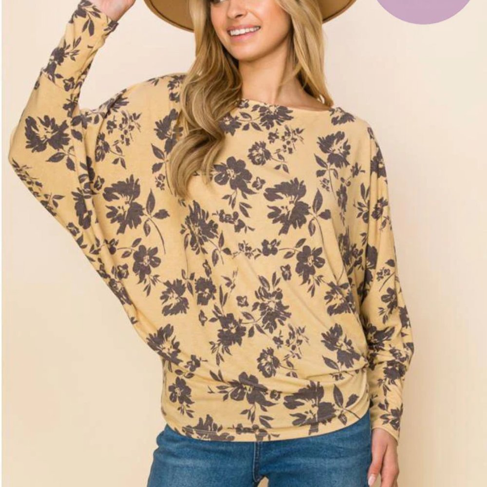 NWT! Ordinary Day Floral Dolman Top
